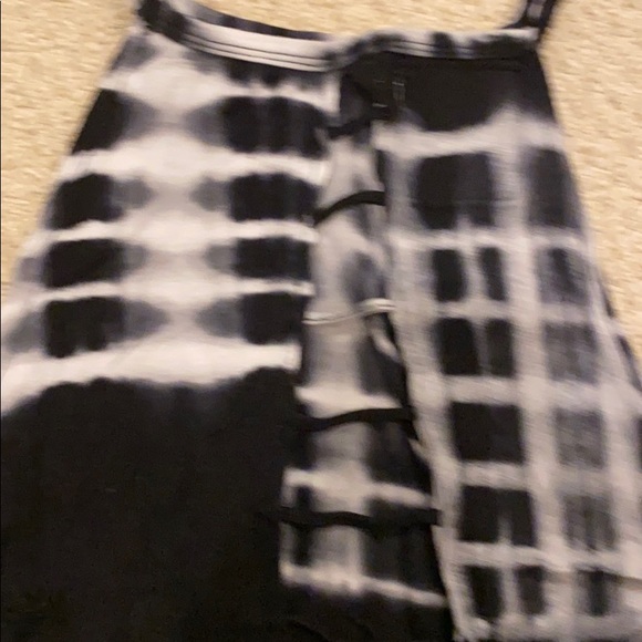 LF black and white tank top - Picture 4 of 4